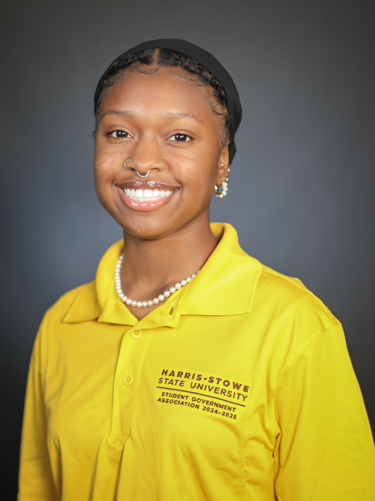 Headshot of Te’Viana Harris